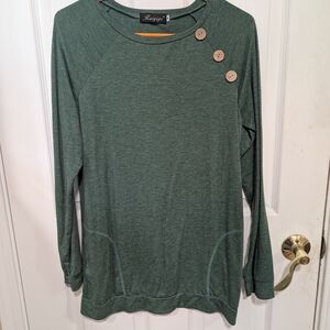 Reinyo's Green Long Sleeve Women's Top